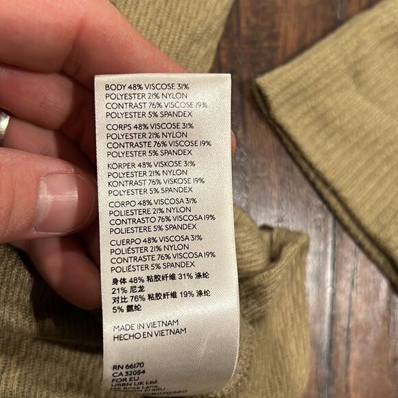 Free People
Snowy Thermal size L in EUC - Picture 6 of 10